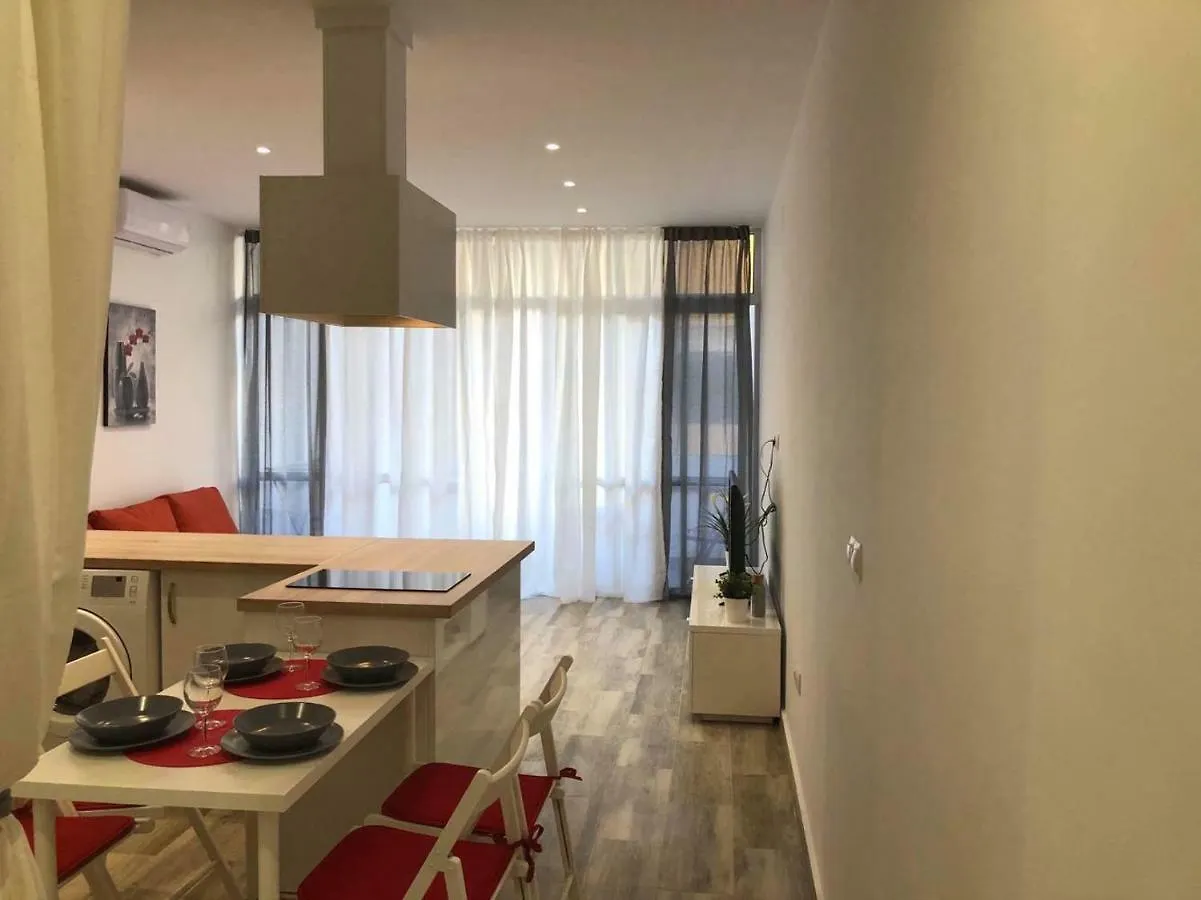 Cozy Apartment In The Heart Of Torremolinos