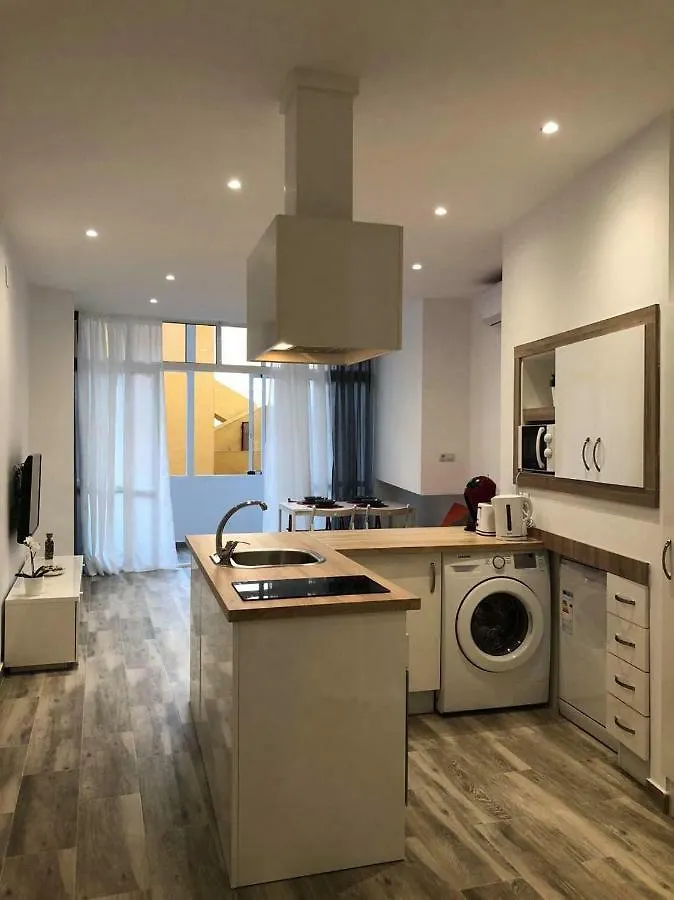 Cozy Apartment In The Heart Of Torremolinos